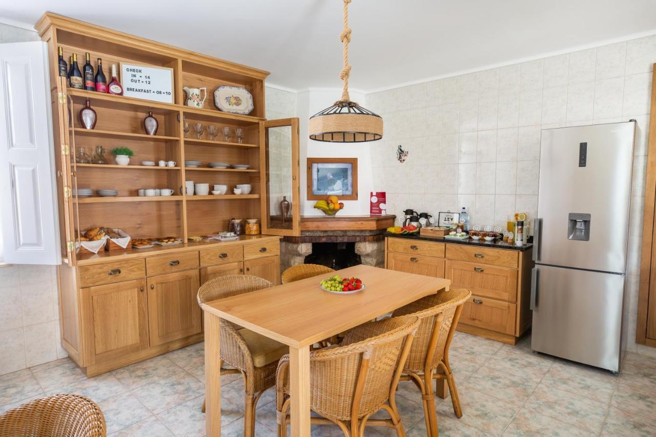 Casa D'Oliveira Bed & Breakfast อาเวโร ภายนอก รูปภาพ